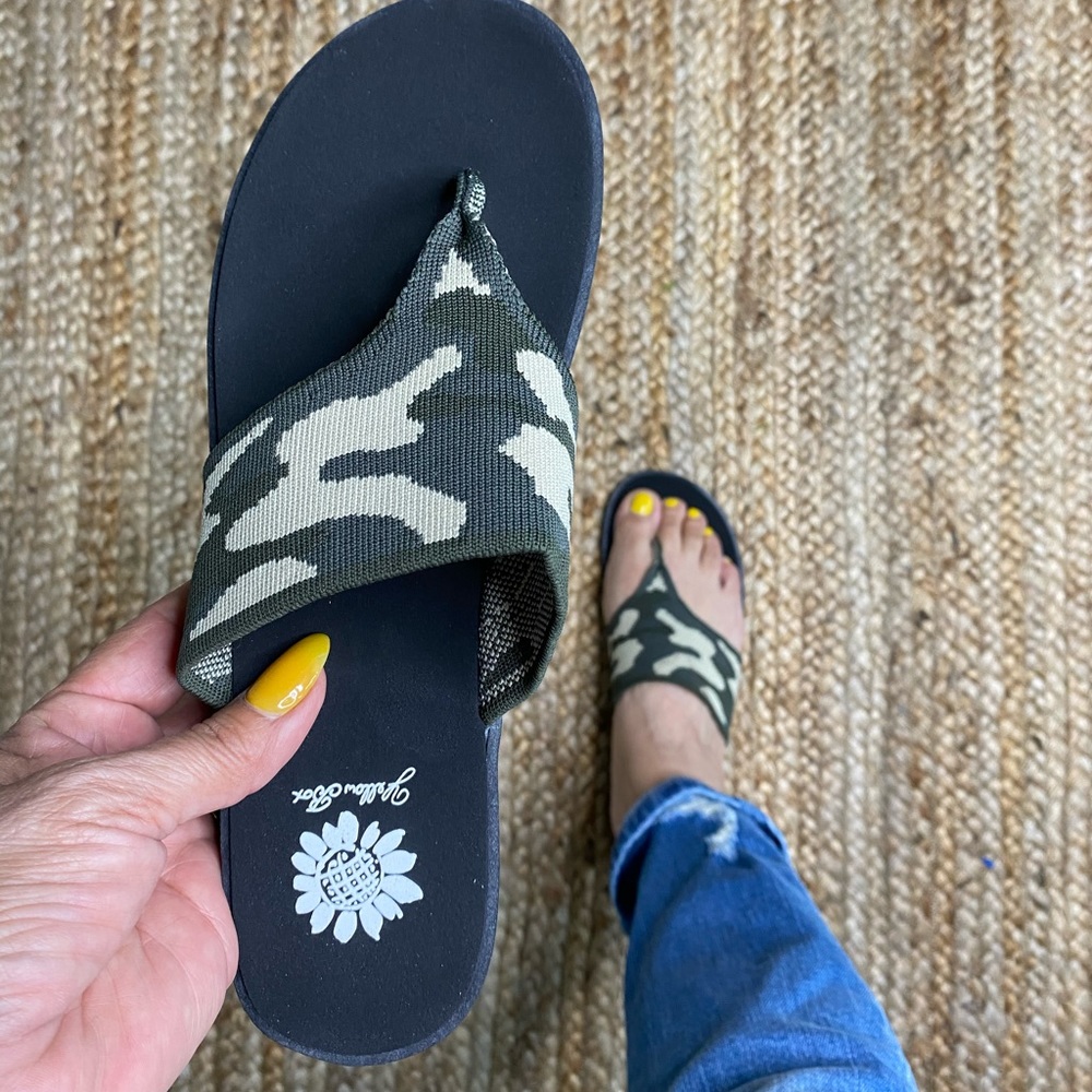 Yellowbox Camo Sandals